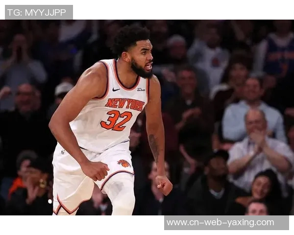 热火与尼克斯激战正酣球迷期待精彩对决与巅峰时刻 热火与尼克斯激战正酣球迷期待精彩对决与巅峰时刻