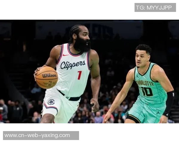 快船与网队激战正酣球迷期待精彩对决与惊喜表现 快船与网队激战正酣球迷期待精彩对决与惊喜表现